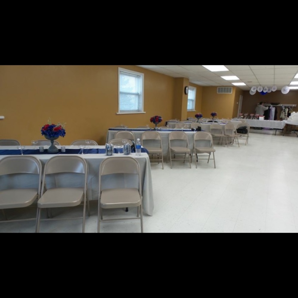 Grey table cloths nine of them
